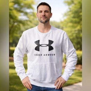 Men’s XL Under Armour White Sweatshirt with Black Lettering.